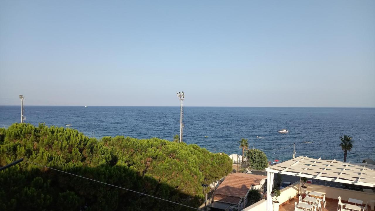 Le Spiagge Bed & Breakfast Letojanni Ngoại thất bức ảnh